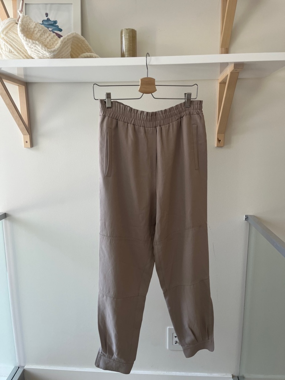 Taupe Elastic-Waist 3/4  Pants